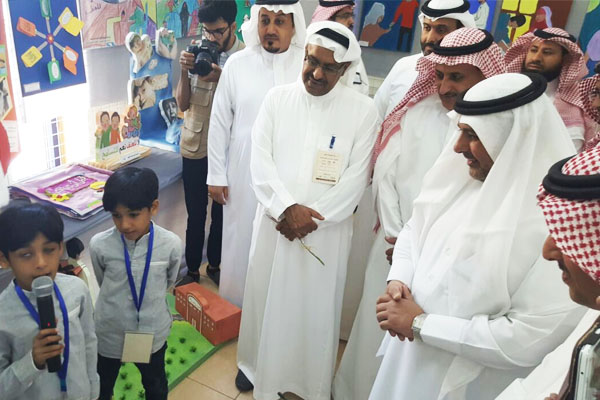 العليط في برنامج توعوي للطلاب