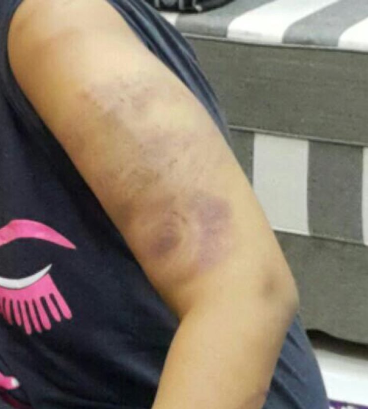 ����� ����