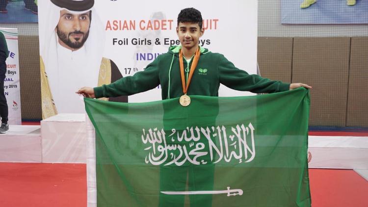 بطل اسيا للمبارزة للناشئين حسين الطويل